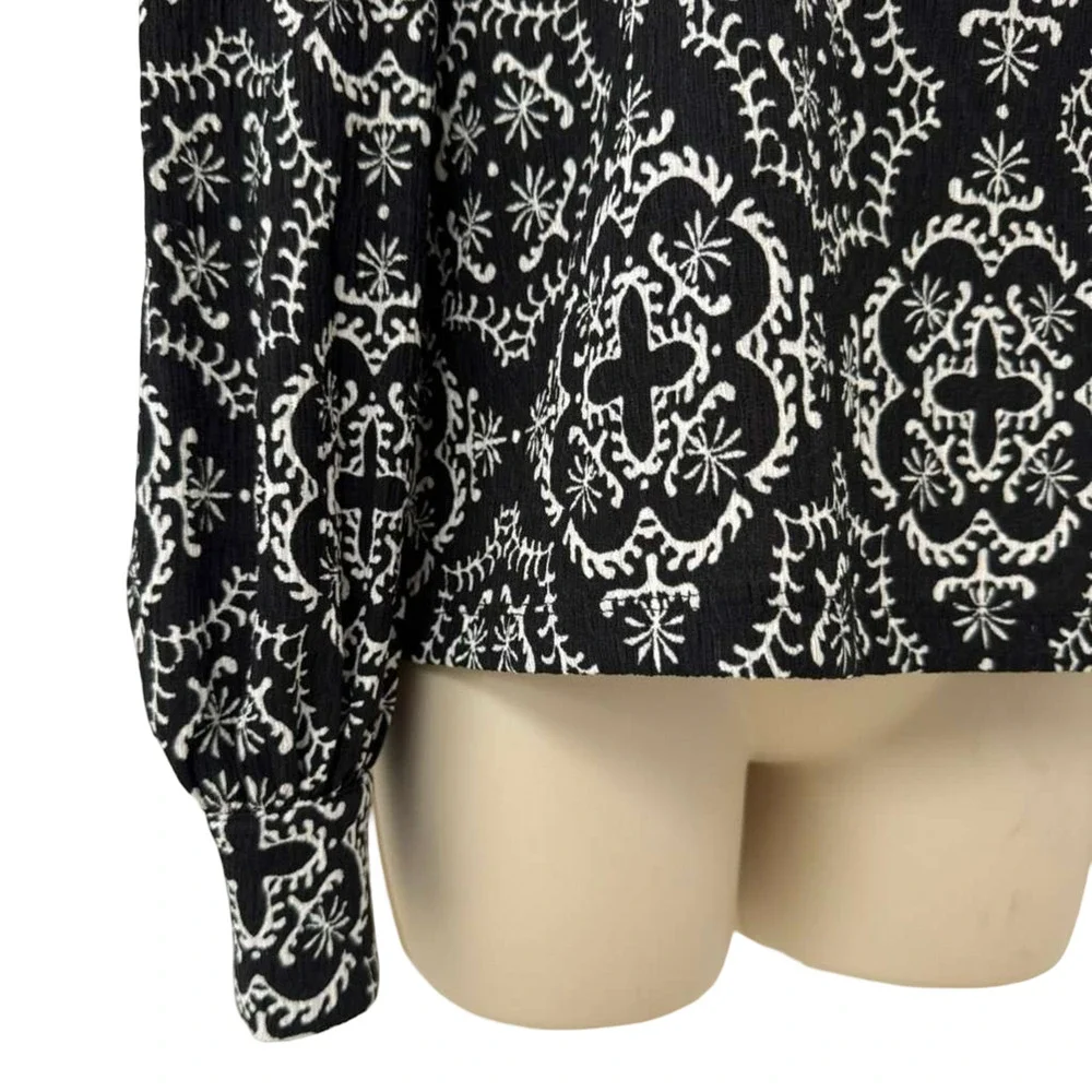 Ann Taylor Loft Black White Print Puff Long Sleeve Lightweight Top Shirt sz M